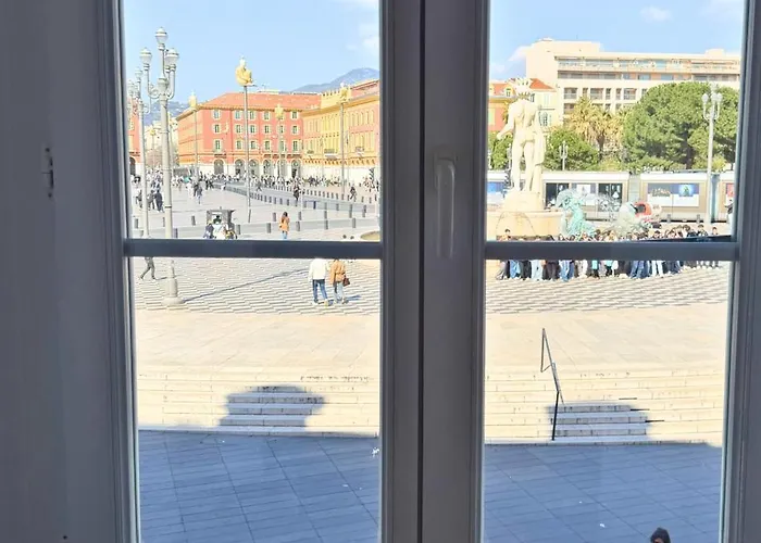 De La فندق 2*