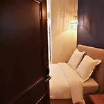 De La Hotell