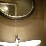 De La Hotel