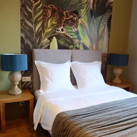 Hotel De La 2*